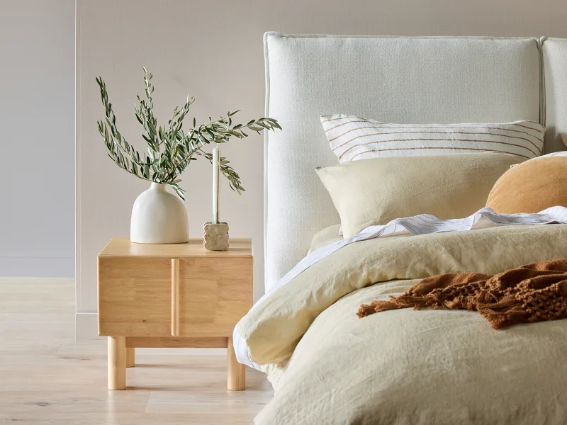 Cosy Queen Bed | Ivory Fabric