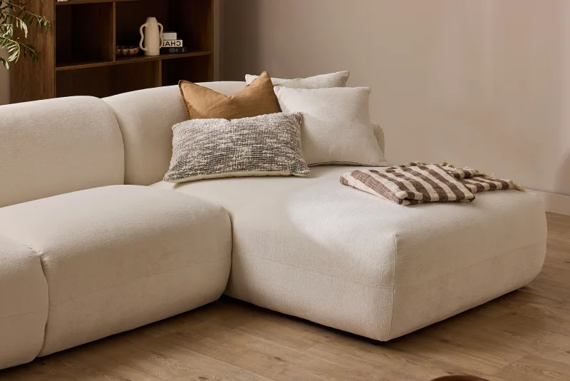 Courbe 3PCE Living Room Package | Right Chaise | White & Rustic Walnut