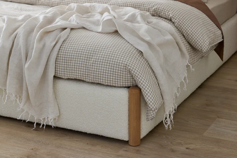 Cove Boucle Queen Bed | Ivory Boucle Fabric