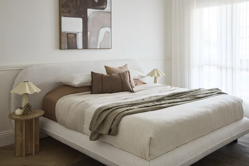 Sensu_Hardwood_Side_Table_Natural_White_Wash_1_iyhqkk