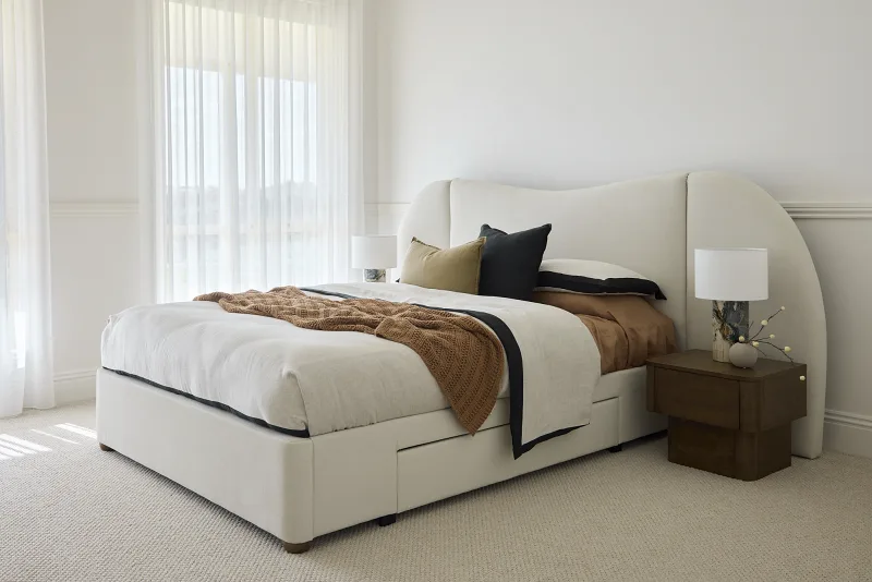 Vogue Hardwood Side Table | Walnut