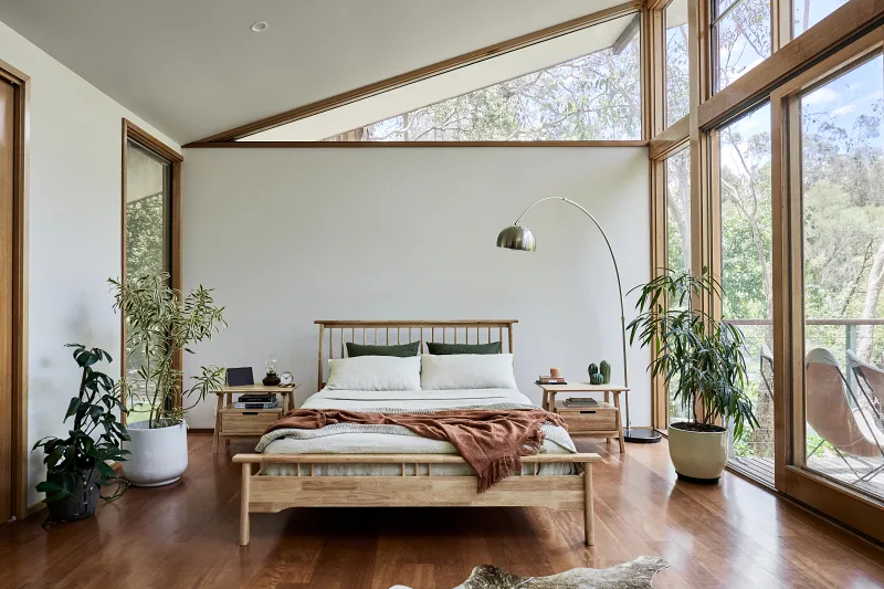 Rome Hardwood Queen Size Bed Frame | Natural