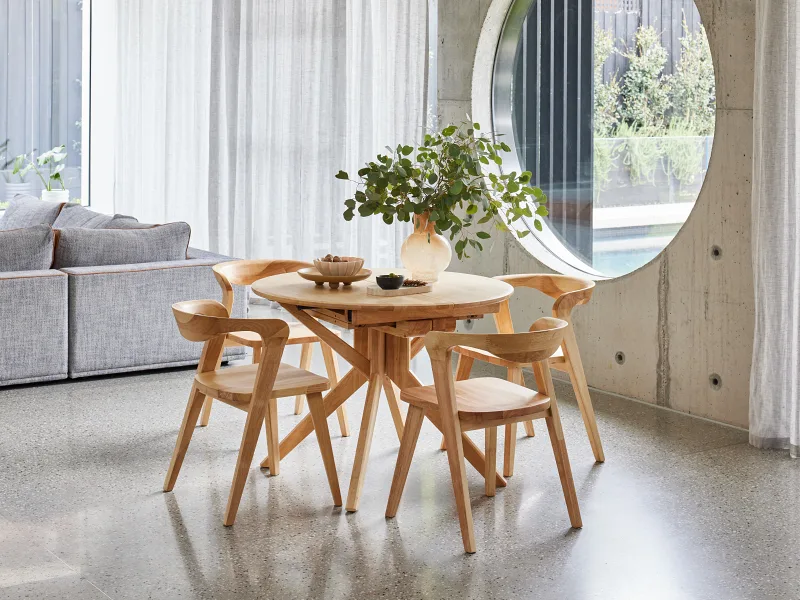 Casa Hardwood Extendable Dining Table | Round | Natural