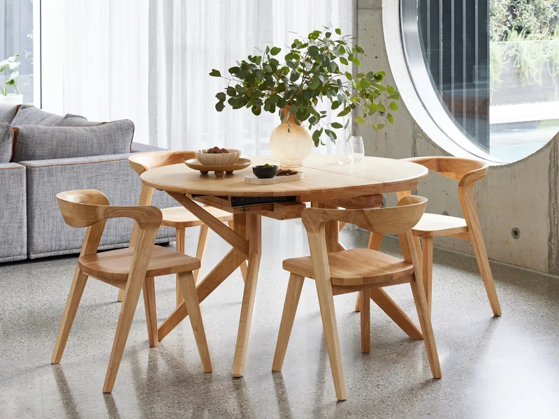 Casa Hardwood Extendable Dining Table | Round | Natural