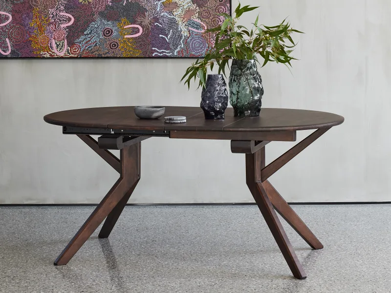 Casa Hardwood Extendable Dining Table | Round | Arabica Walnut