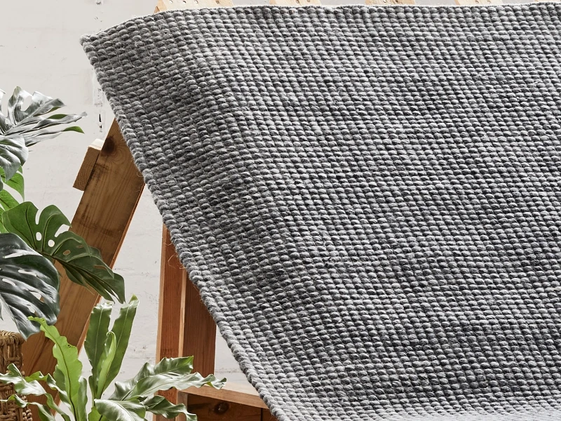 Giza Indoor Wool Area Rug | Charcoal