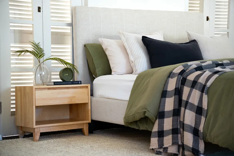 Oslo Hardwood Bedside Table | Natural