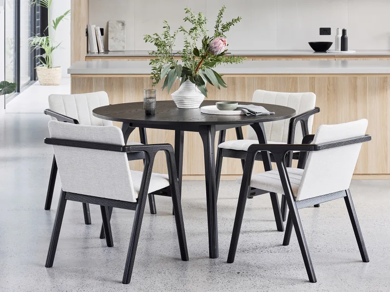 Cannes Round Hardwood Dining Table | Black