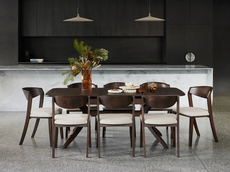 Villa Hardwood Extendable Dining Table | Rectangle | Arabica Walnut