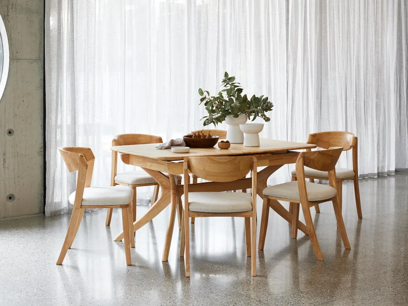 Villa Natural Hardwood Extendable Dining Table | Rectangle