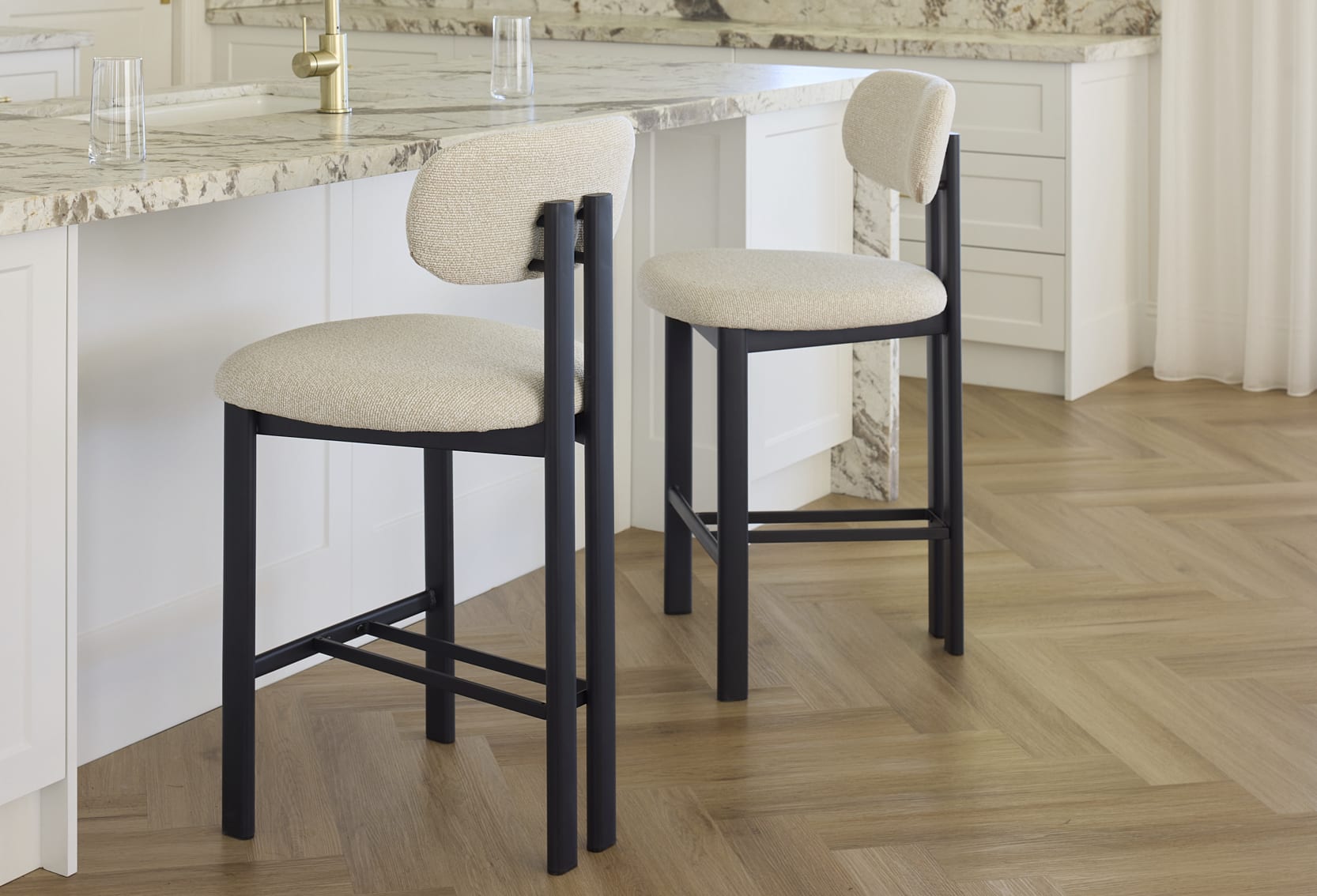 Florida Counter Stool | Black Frame | Beige Fabric