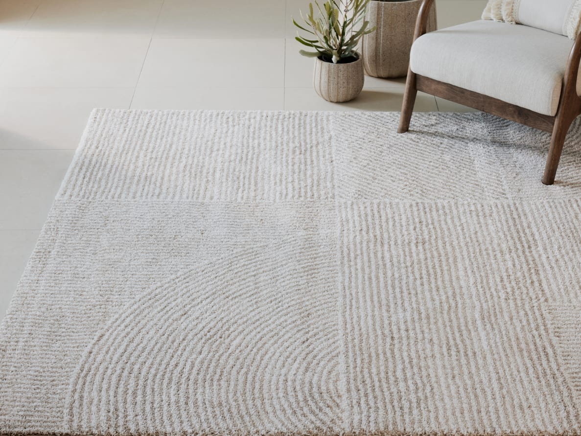 Tyric Pattern Area Rug | Beige