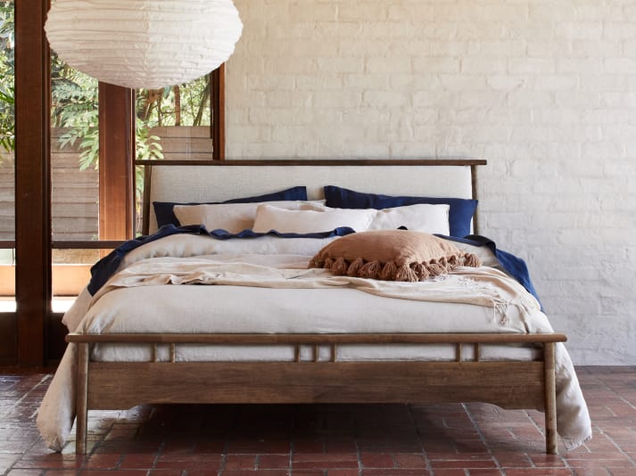 Oslo Hardwood Queen Size Bed Frame | Rustic Walnut 