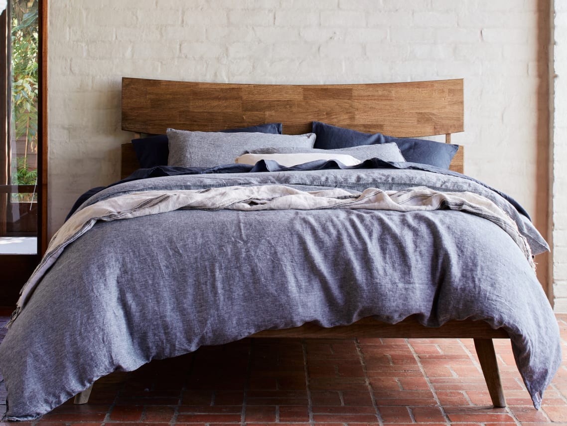 Cruz Hardwood Queen Size Bed Frame | Rustic Walnut