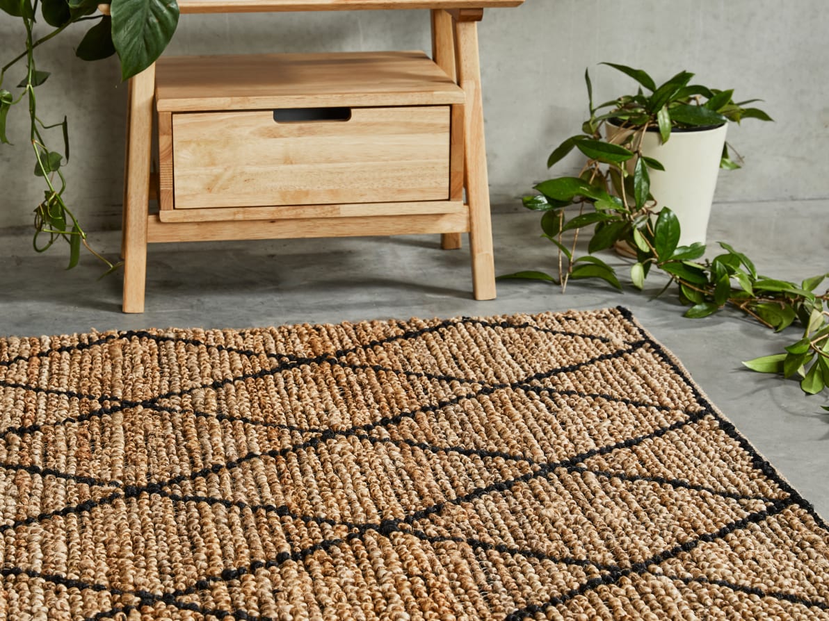 Kenya Diamond Jute Area Rug | Black