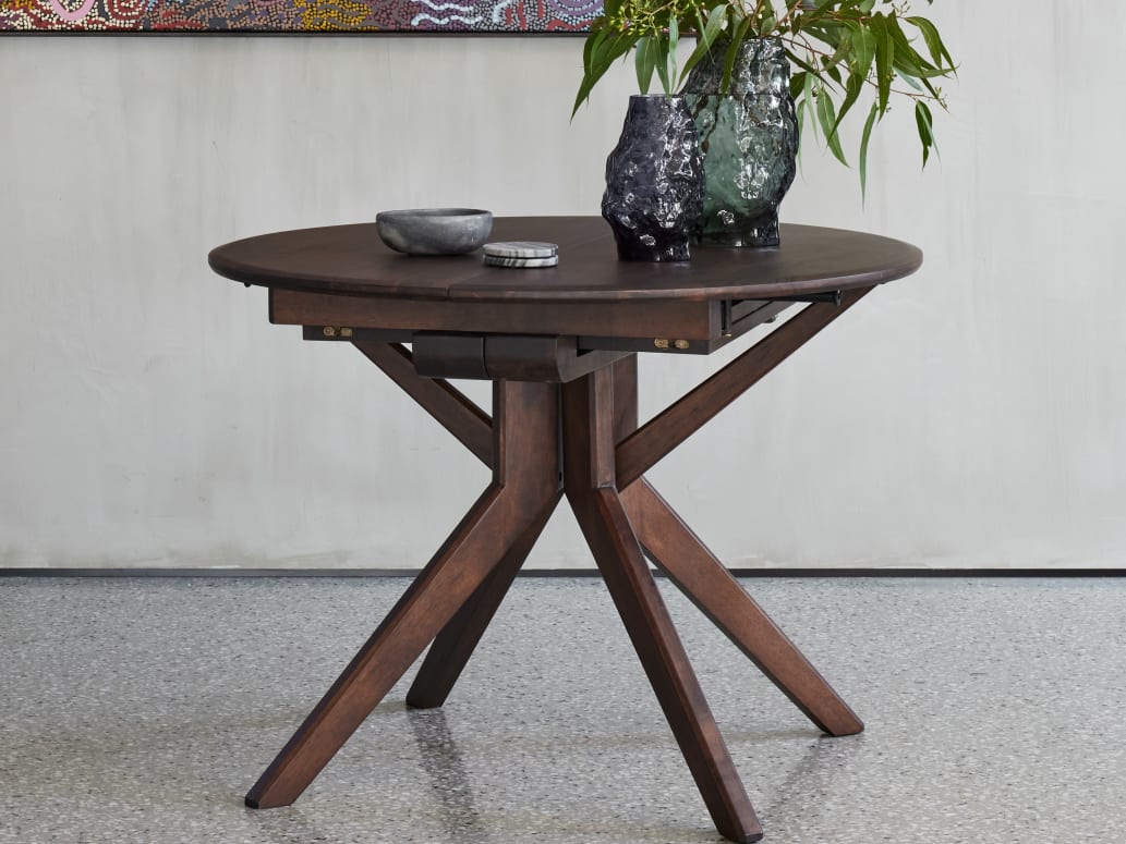 Casa Hardwood Extendable Dining Table | Round | Arabica Walnut