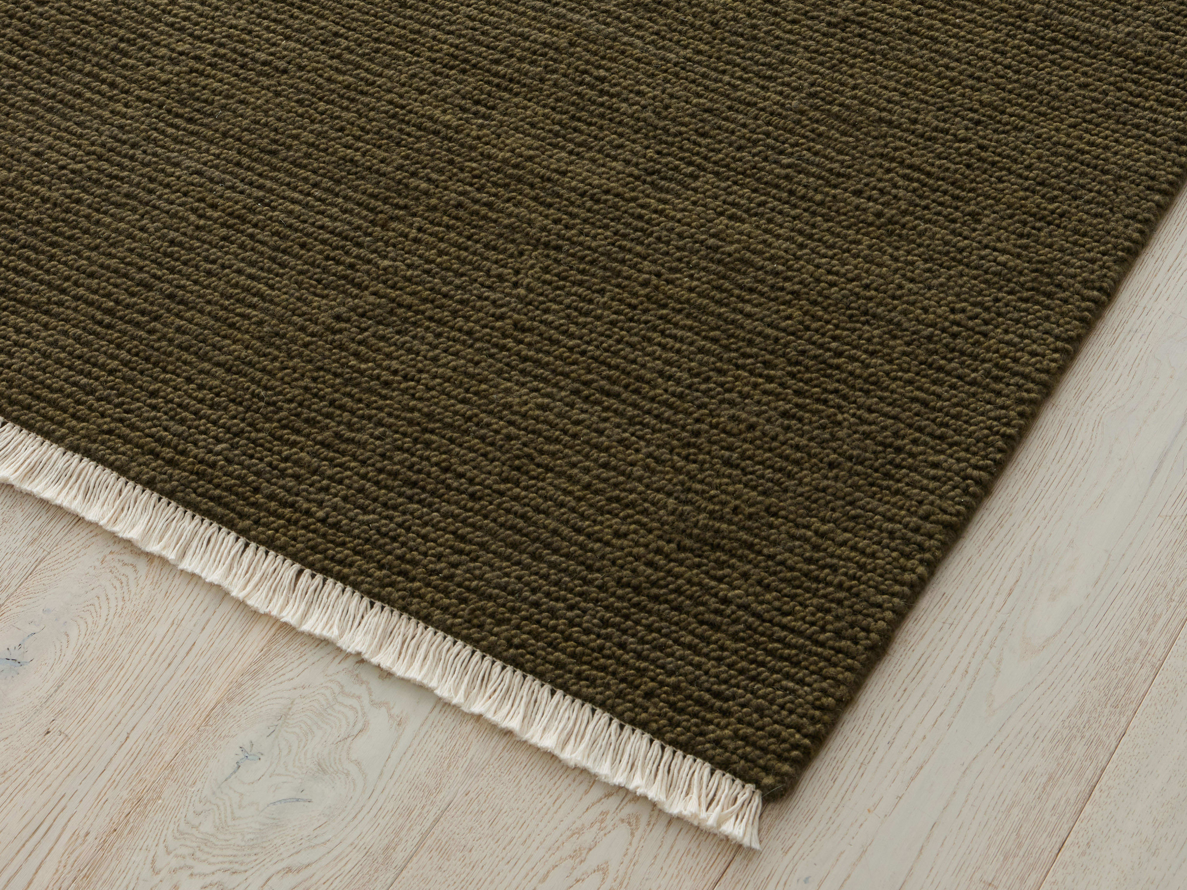 Fabien Moss Wool Rug | 3m x 4m