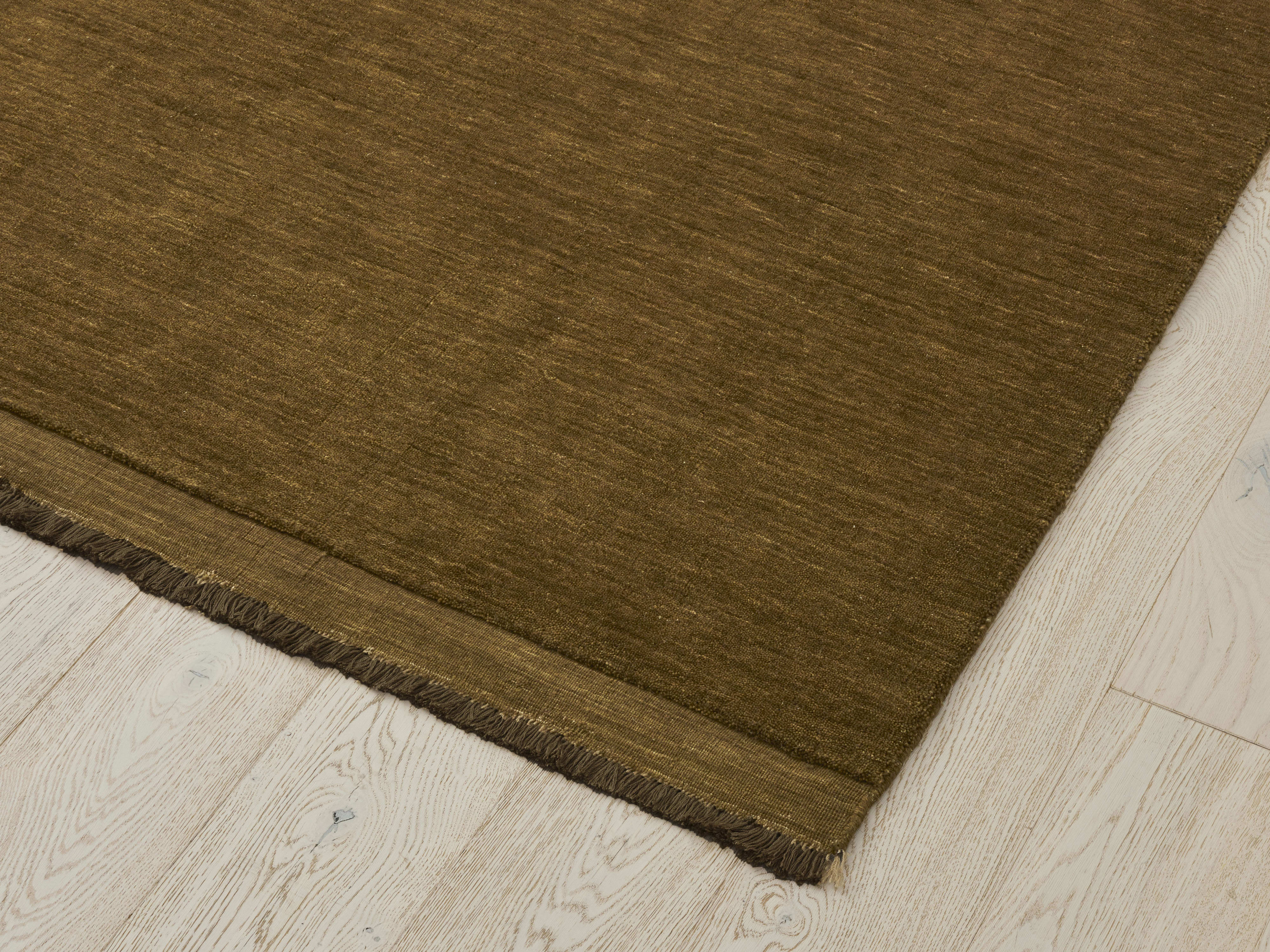 Silvio Oakmoss Wool Rug | 3m x 4m