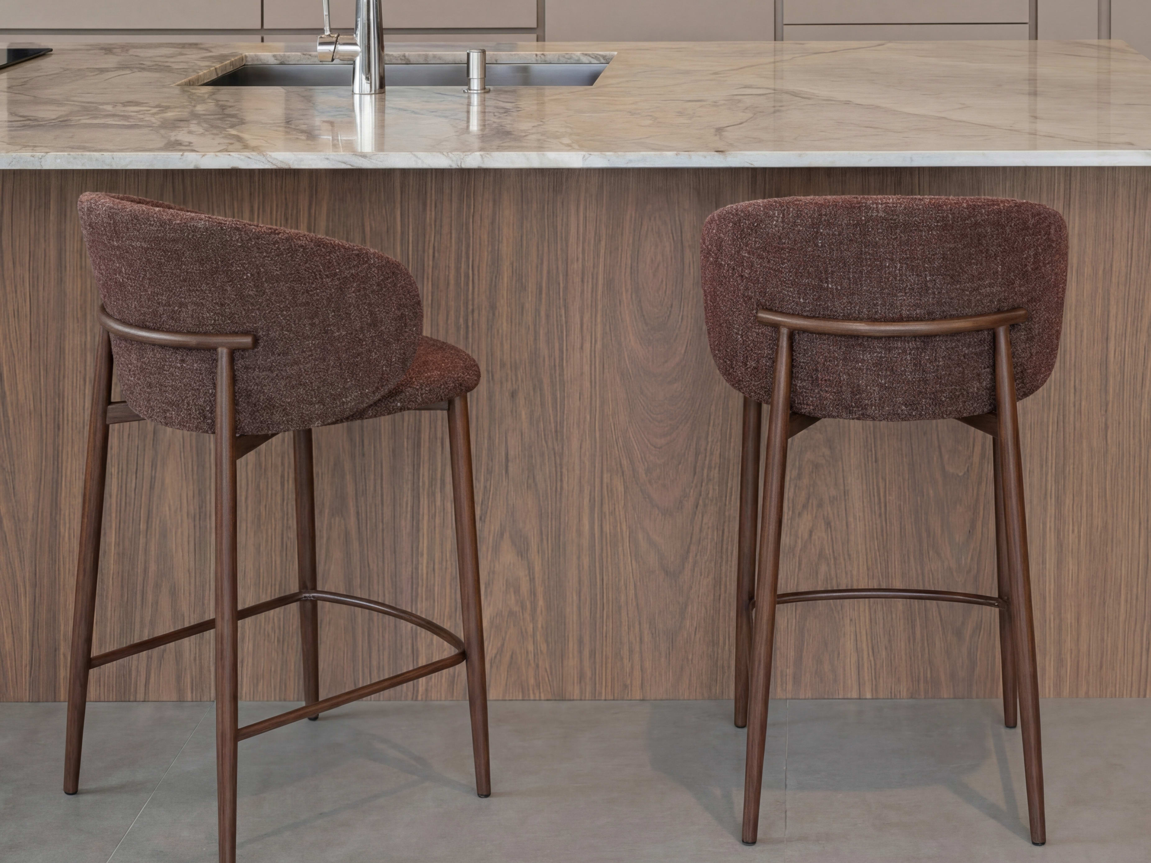 vogue_stools_-_burgandy_1_jgml3x