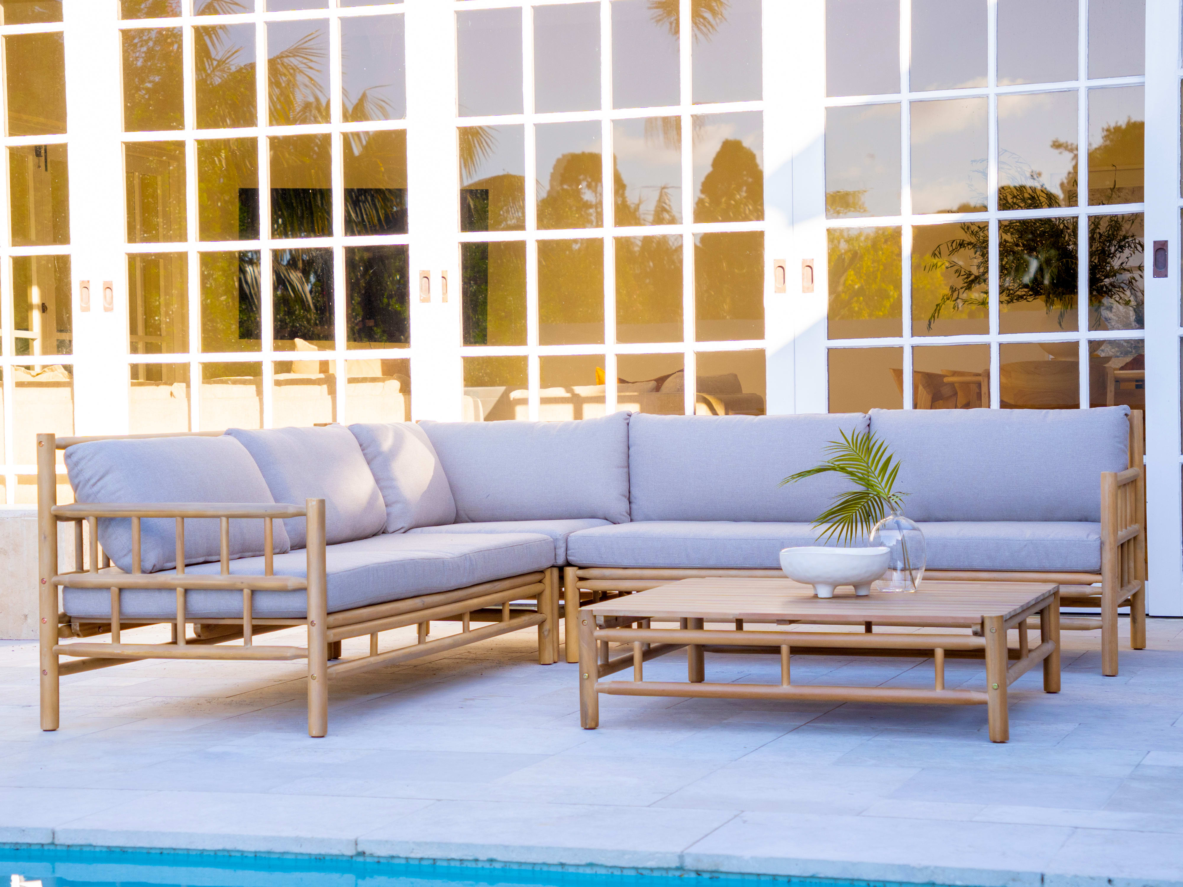 Costa Rica Acacia Outdoor Corner Lounge | Beige