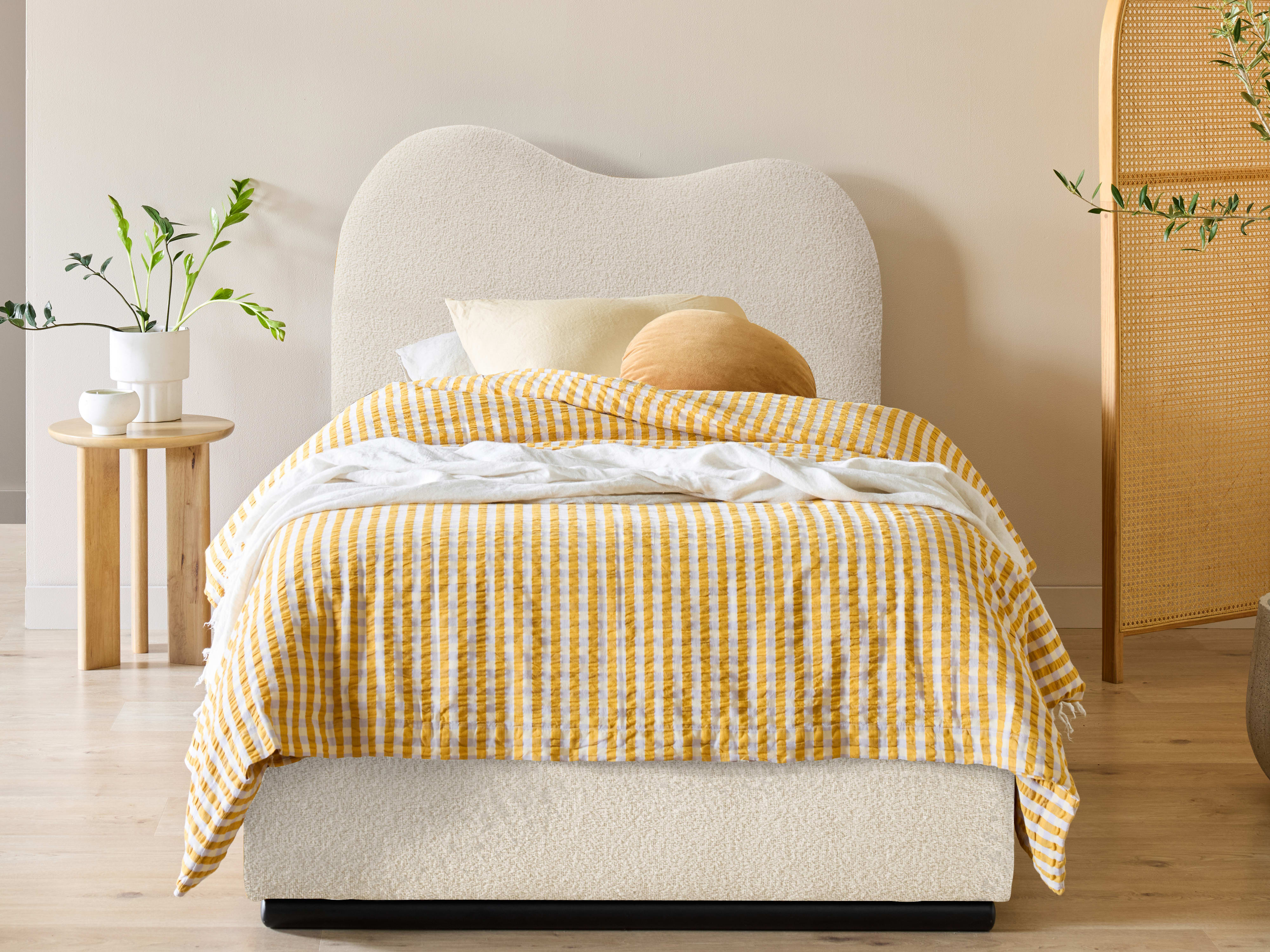 Amber King Single Storage Bed | Beige Waffle Fabric