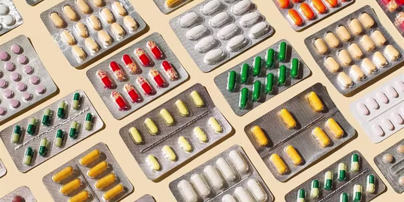 Assorted pills